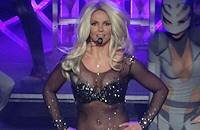 britney-spears-slot-machine-200x130